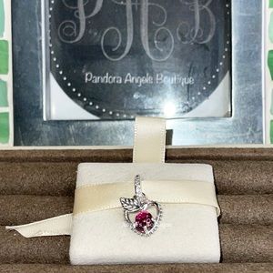 Pandora Disney, Snow White Apple Pendant